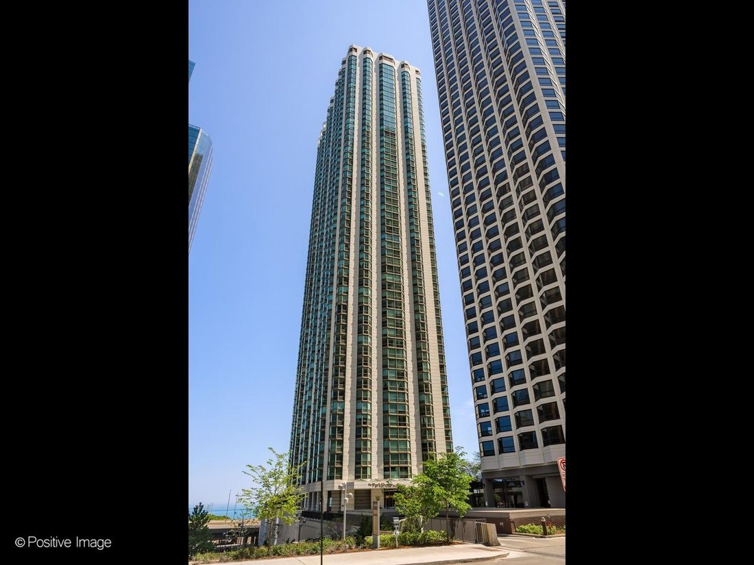 Condo in Chicago, Illinois, United States 2 - 18227047