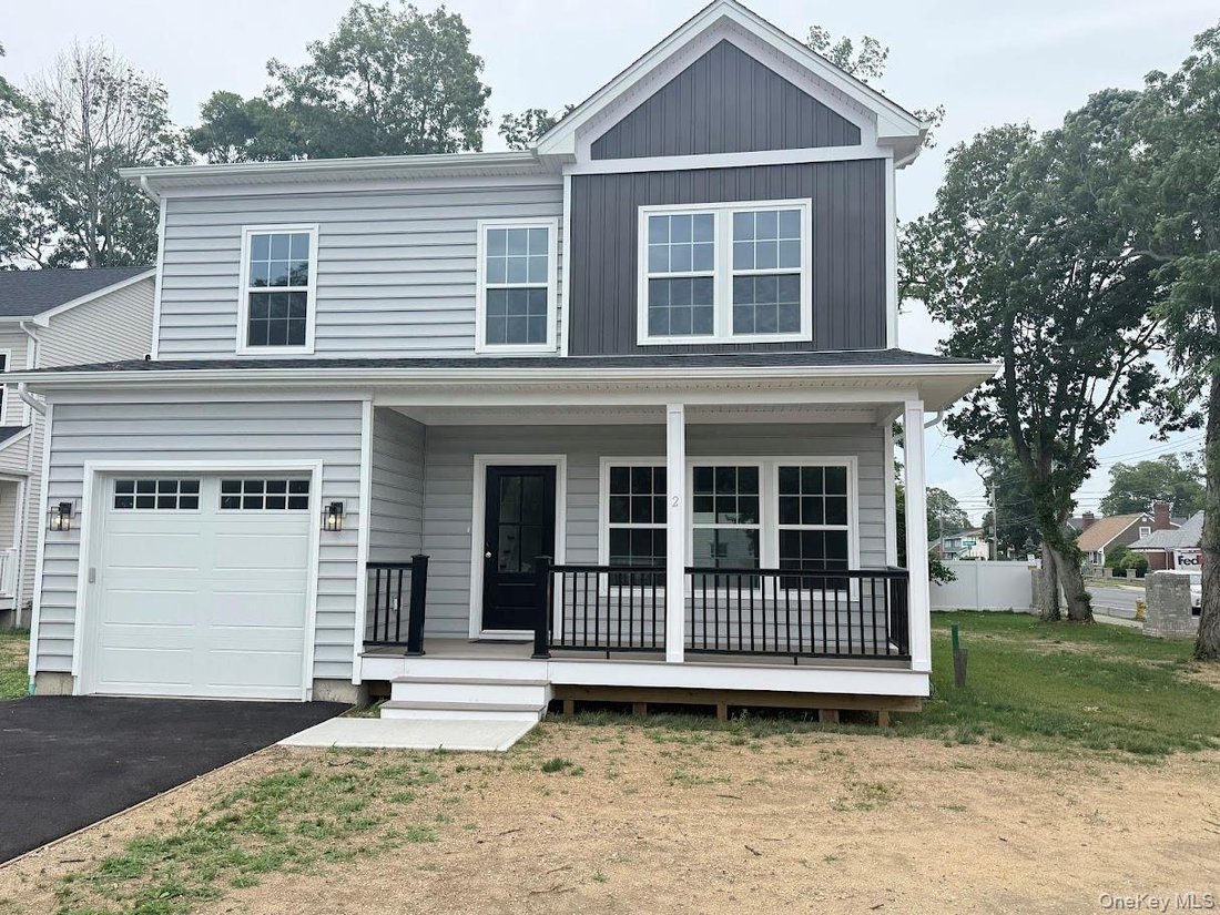 House in East Northport, New York, United States 1 - 18224699