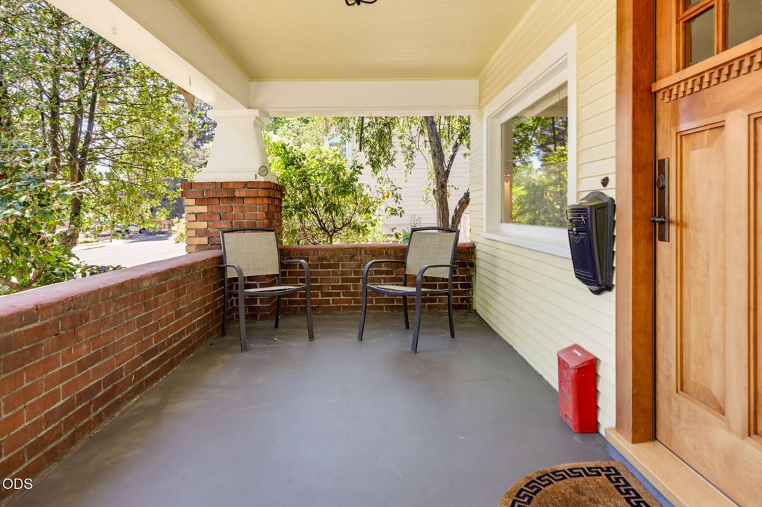 House in Ashland, Oregon, United States 3 - 18229599