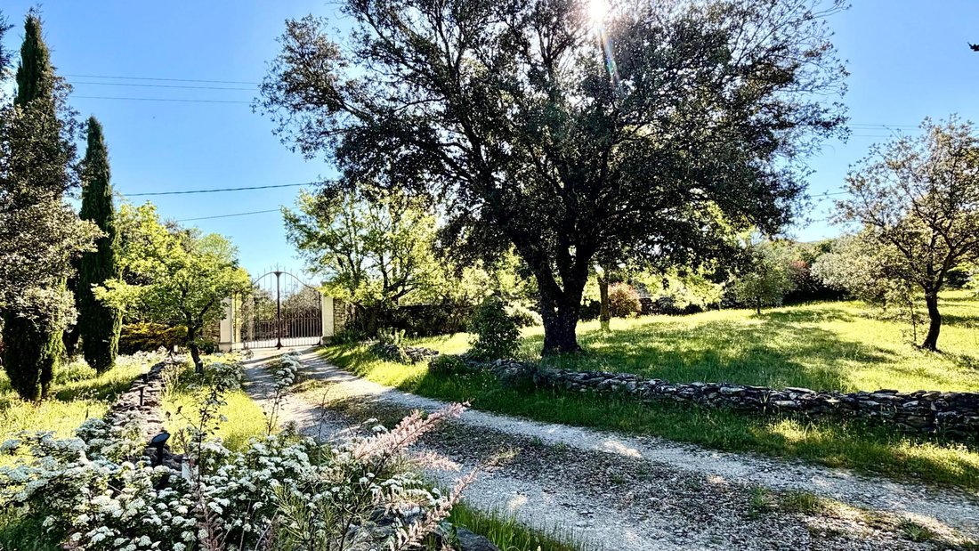 House in Venasque, Provence-Alpes-Côte d'Azur, France 5 - 18233296