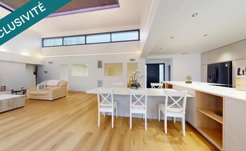 House in Arsac, Nouvelle-Aquitaine, France 1