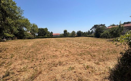 Land in Bassussarry, Nouvelle-Aquitaine, France 1