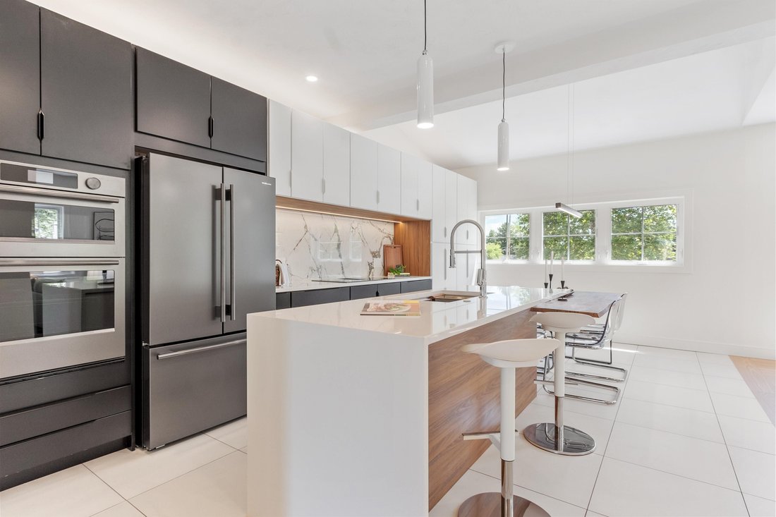 House in Bedford, Massachusetts, United States 4 - 18224219