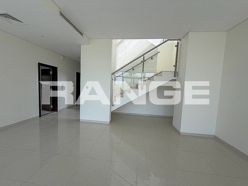 Villa in Damac Hills, Dubai, United Arab Emirates 3 - 18223802