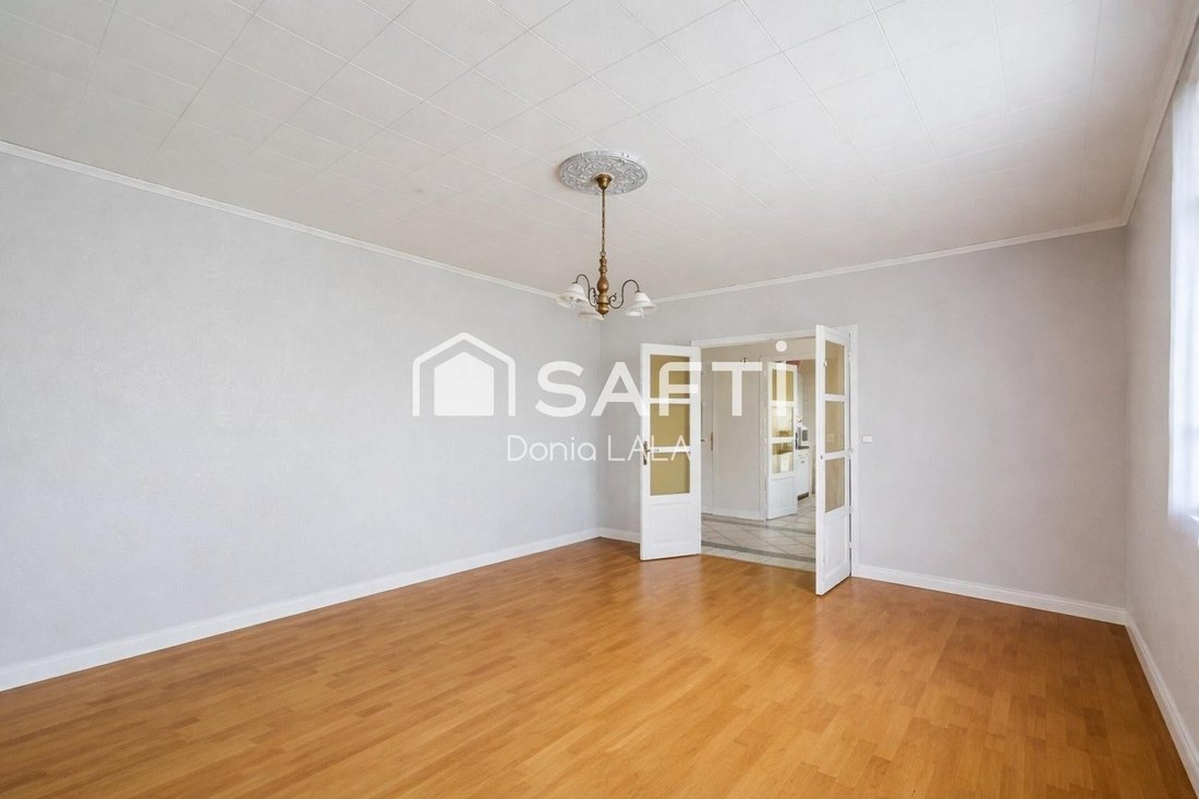 House in Creteil, Ile-de-France, France 2 - 18233377