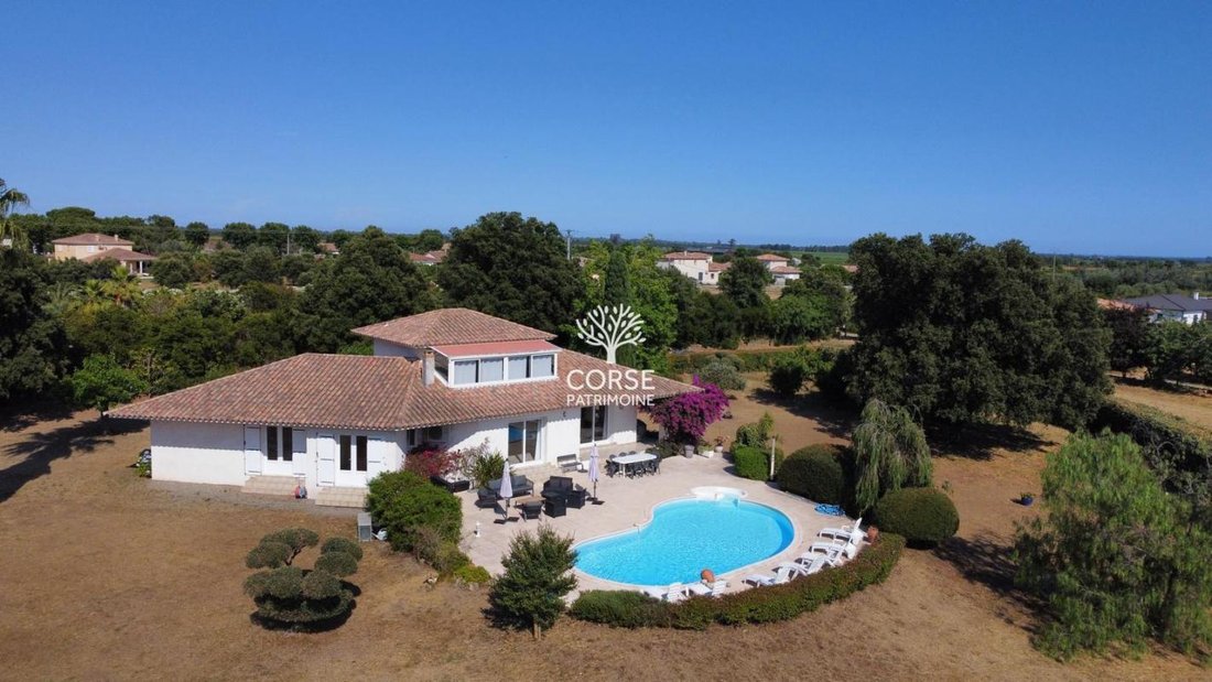 Villa in Ghisonaccia, Corsica, France 2 - 17962244