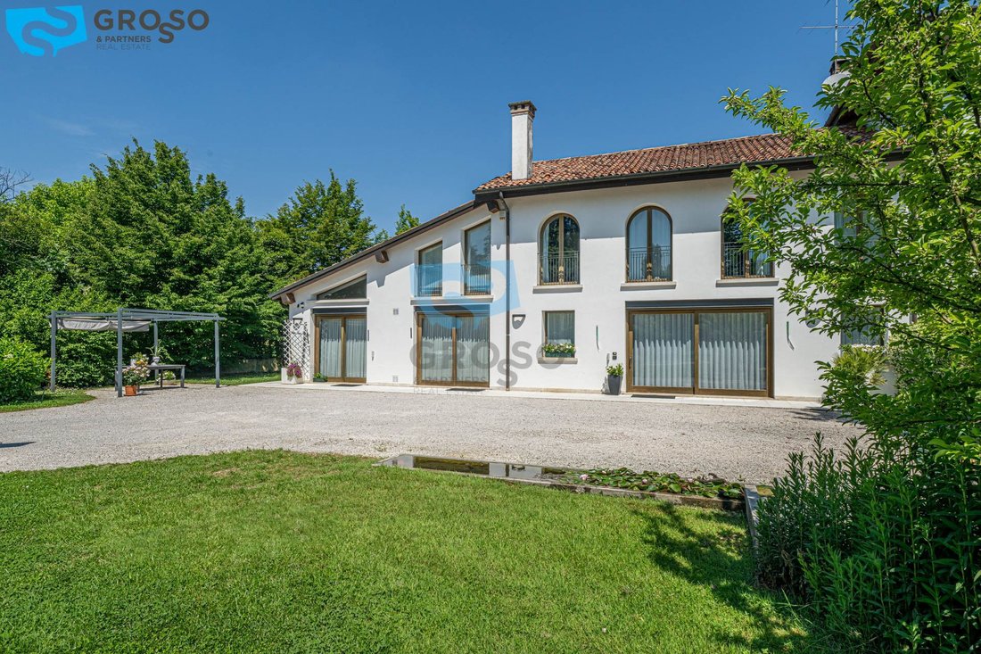 Villa in Casier, Veneto, Italy 2 - 18225389