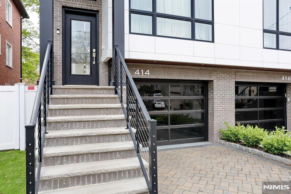 Townhouse in Cliffside Park, New Jersey, United States 4 - 17827777
