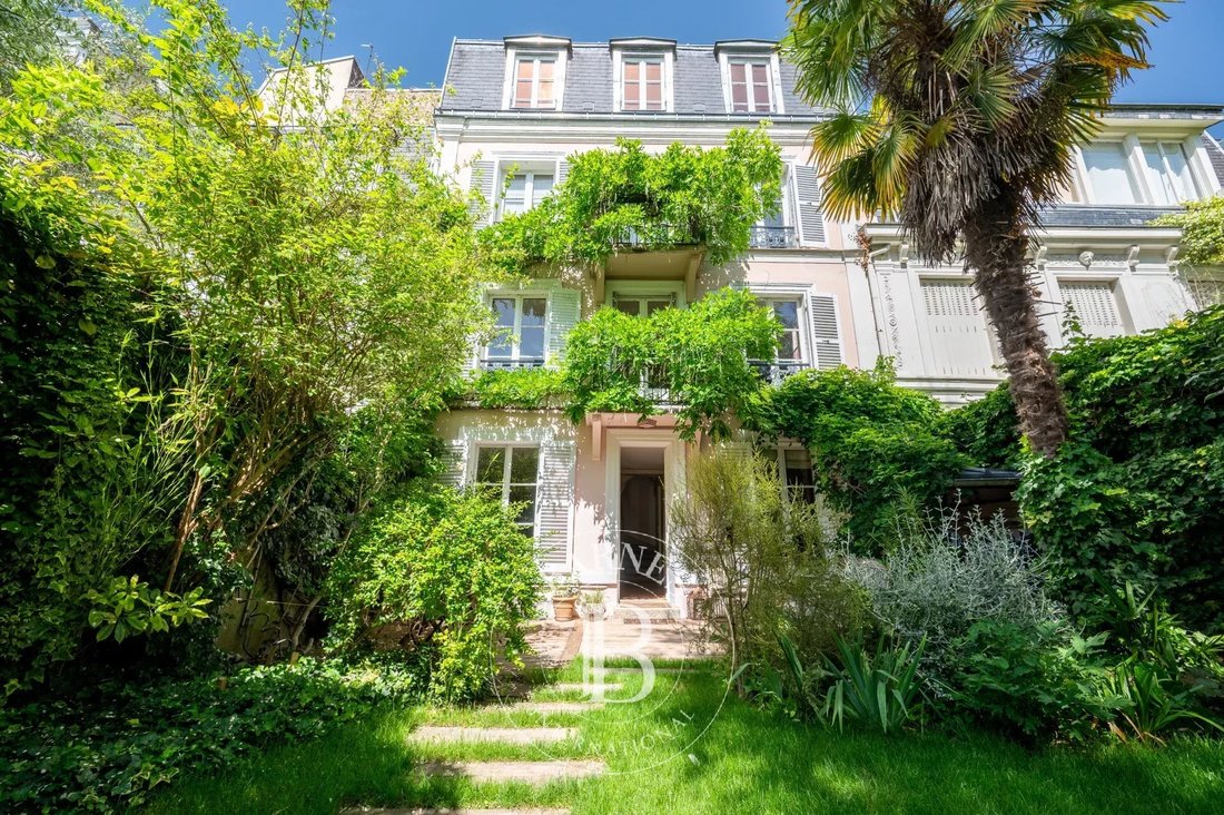 House in Batignolles-Cardinet, Paris 17e Arrondissement, Paris 2 - 18224272