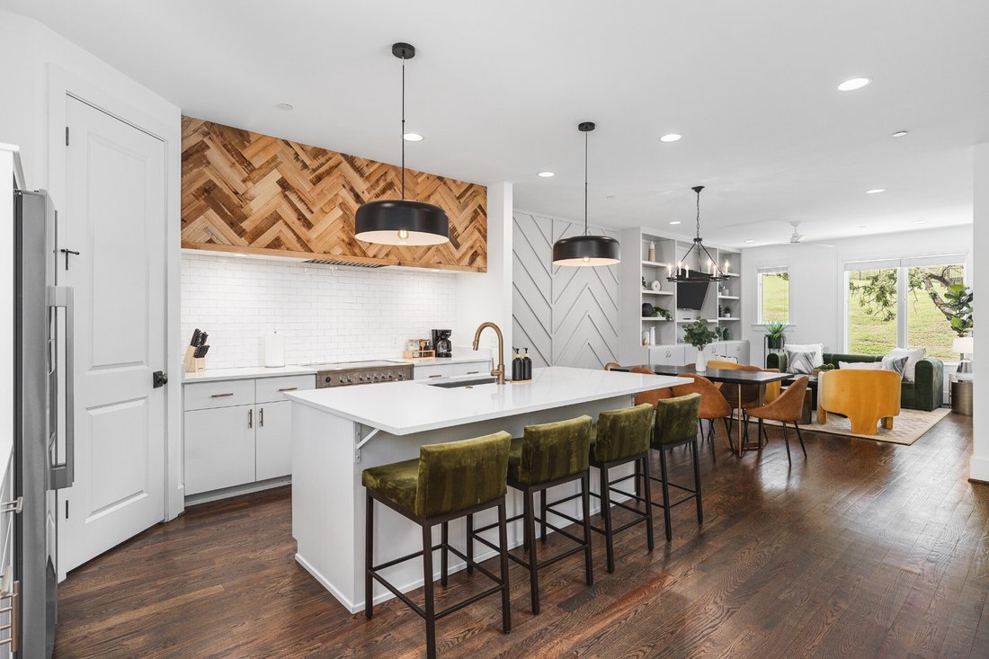 Co Op in Nashville, Tennessee, United States 1 - 18226400