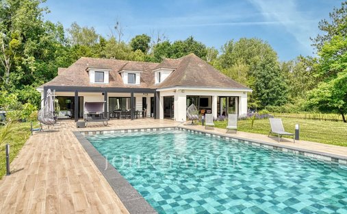House in Magny-le-Hongre, Ile-de-France, France 1