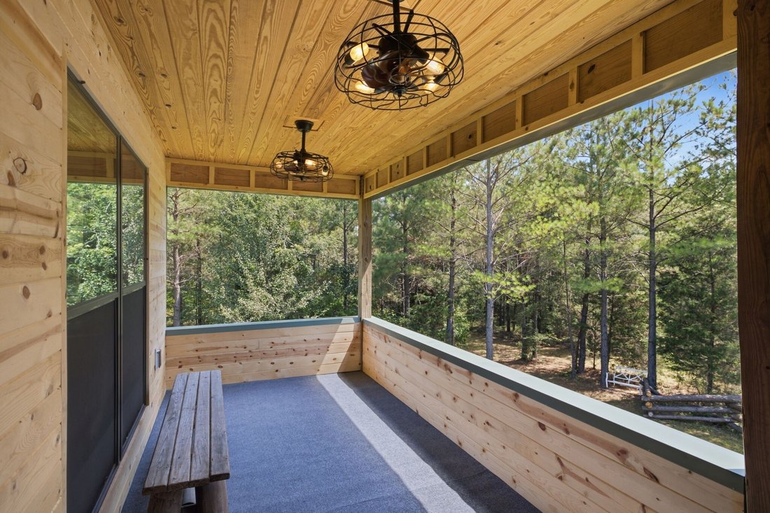 House in Hohenwald, Tennessee, United States 1 - 18230145