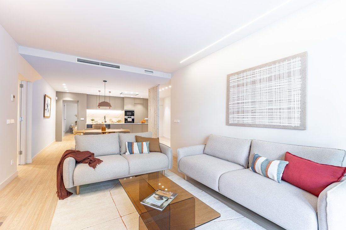 Apartment in Sarrià-Sant Gervasi, Barcelona, Spain 2 - 18227147