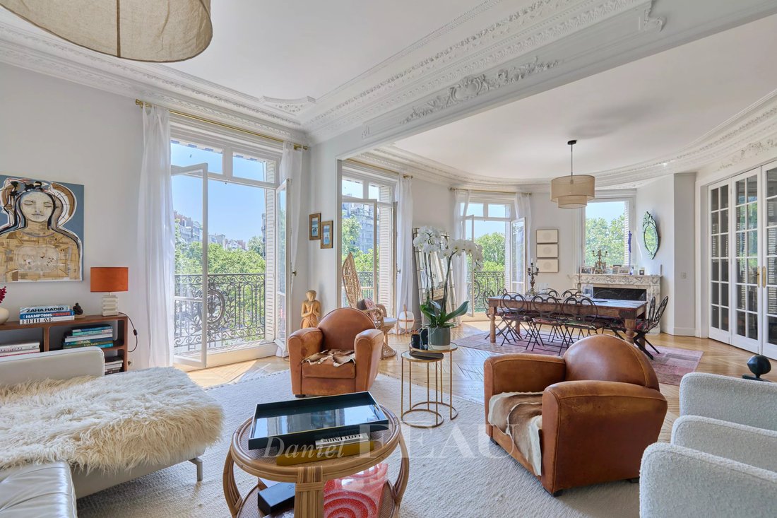 Apartment in Gros Caillou, Paris 7e Arrondissement, Paris 3 - 18182514