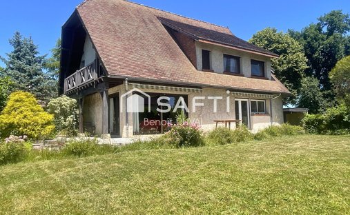 House in Bizanos, Nouvelle-Aquitaine, France 1