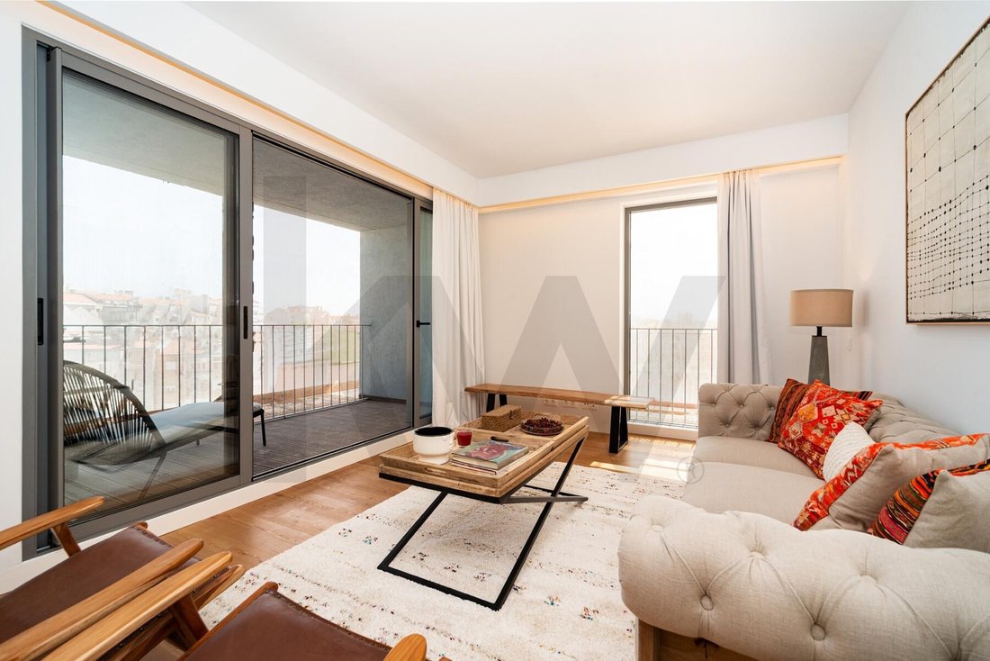 Apartment in Arroios, Lisbon, Portugal 2 - 18223464