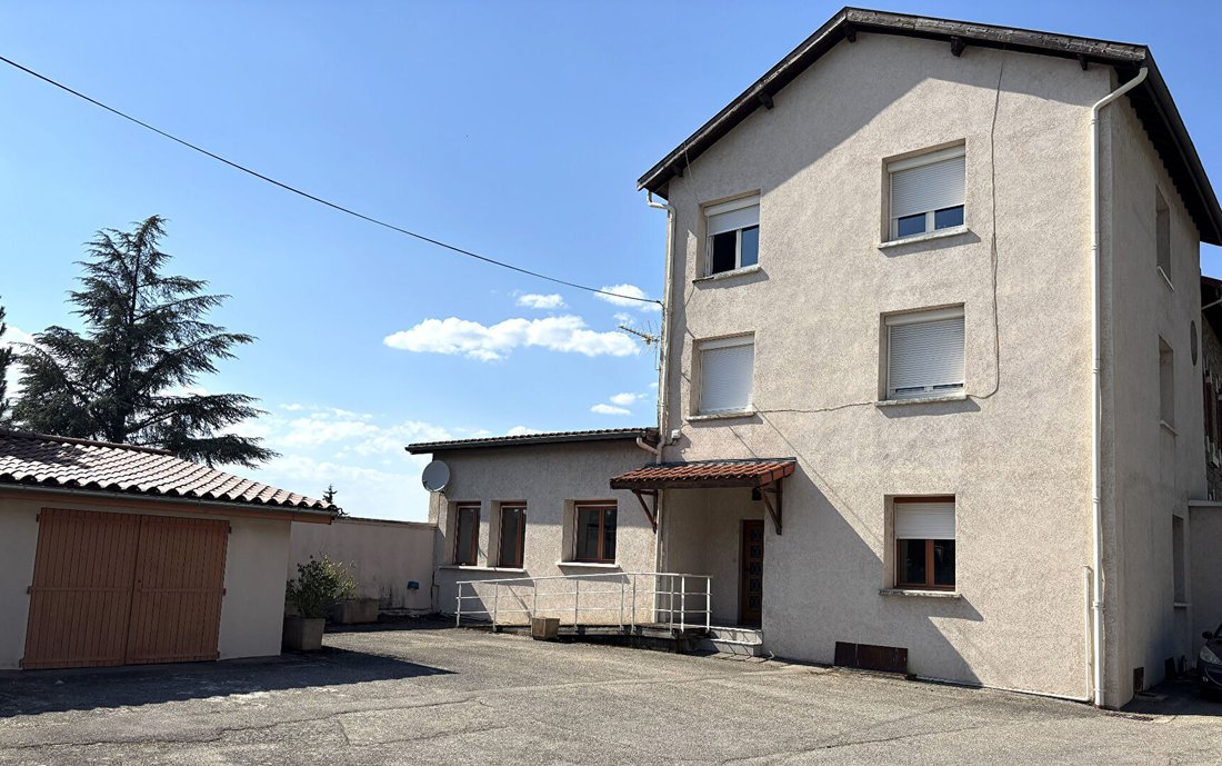 Sud Ouest, Saint-Jean-Bonnefonds, France 2 - 18224391