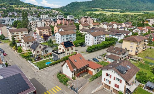 Haus in Delsberg, Jura, Schweiz 1