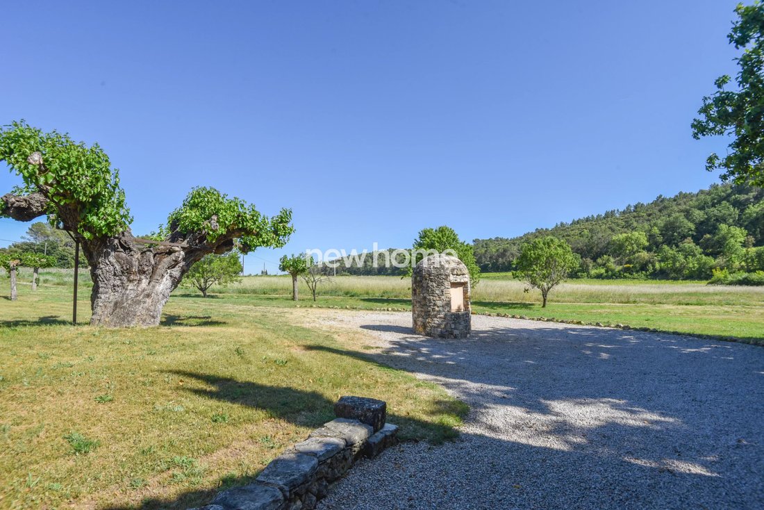 Estate in Ouest, Lorgues, France 3 - 18224119