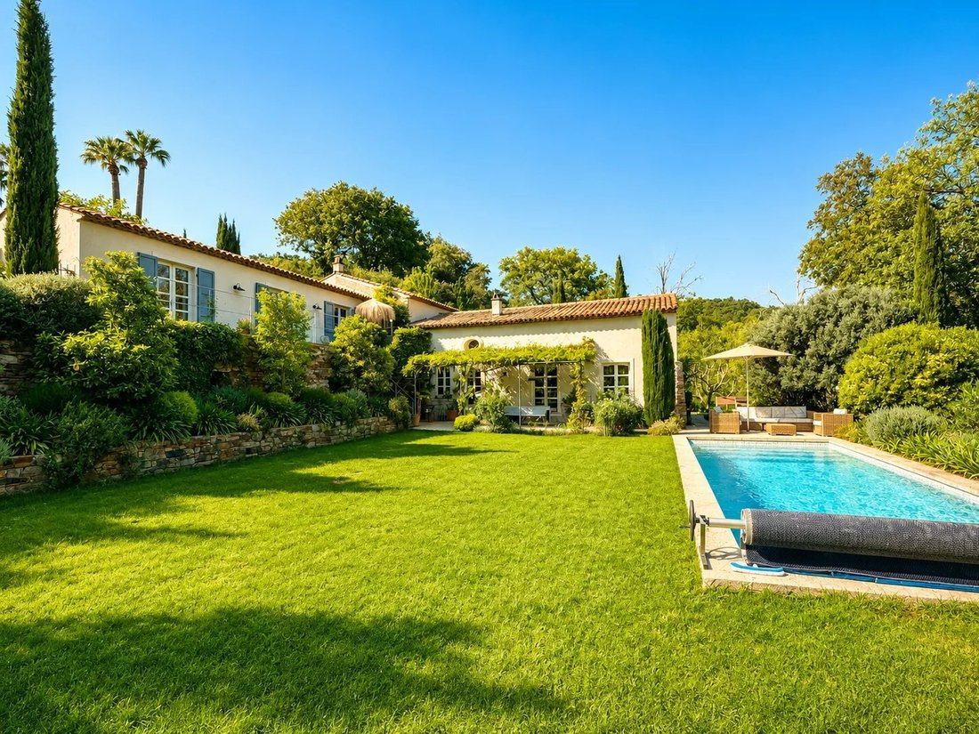 Villa in Grimaud, Provence-Alpes-Côte d'Azur, France 2 - 18224155