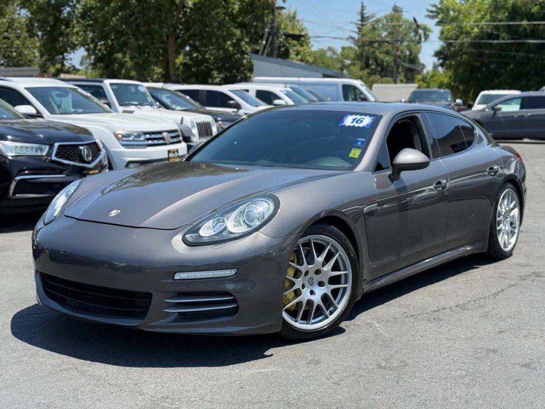 Sedan in Sacramento, CA, United States 3 - 18224518