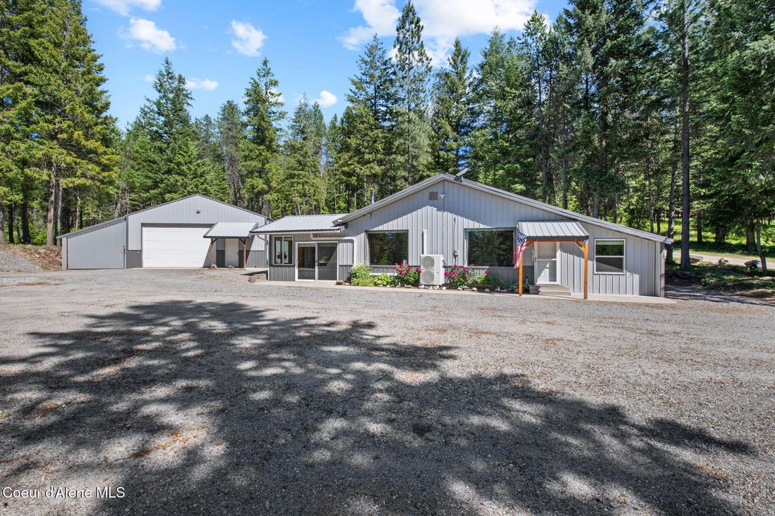 House in Cocolalla, Idaho, United States 1 - 18225208