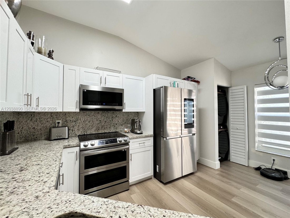 House in Hollywood, Florida, United States 5 - 18223600