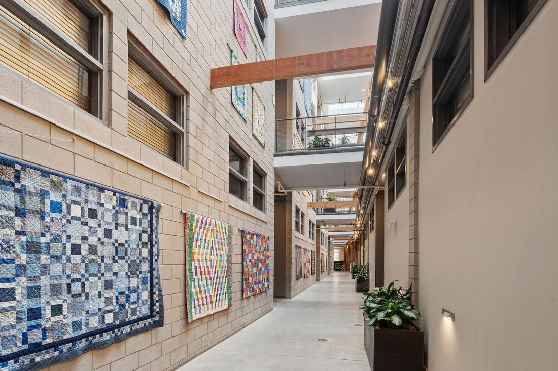 Condo in Minneapolis, Minnesota, United States 5 - 17505984