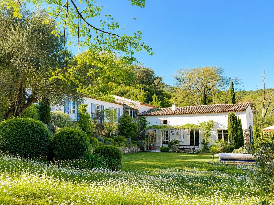 Villa in Grimaud, Provence-Alpes-Côte d'Azur, France 1 - 18224155