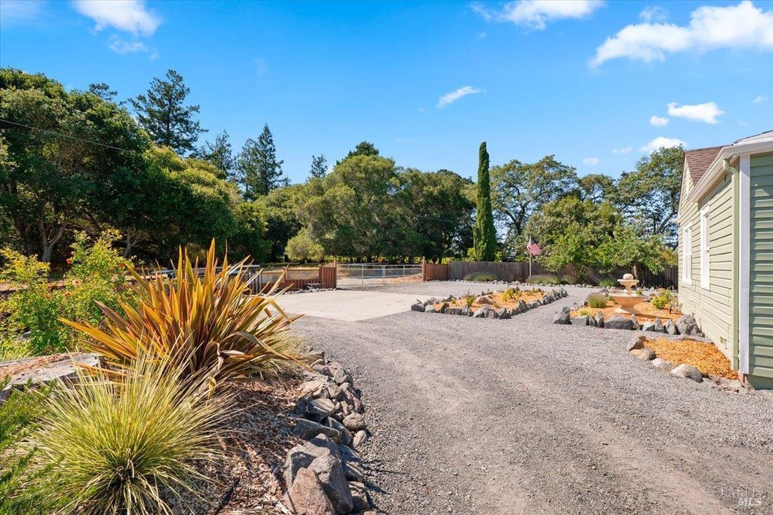 House in Sebastopol, California, United States 5 - 18223793