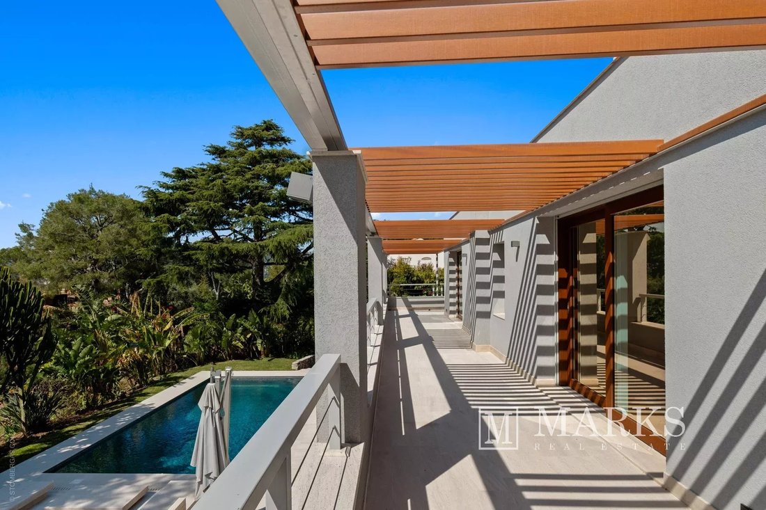 Villa in Saint-Jean-Cap-Ferrat, Provence-Alpes-Côte d'Azur, France 5 - 15437138