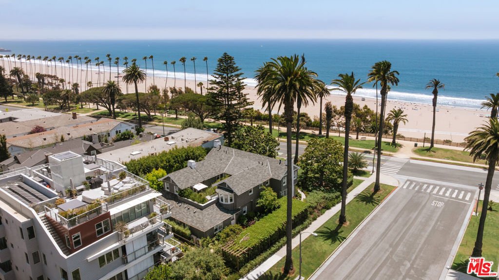 Condo in Santa Monica, California, United States 2 - 18225151