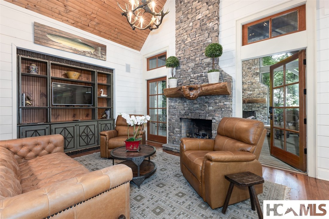 House in Cullowhee, North Carolina, United States 4 - 18225095