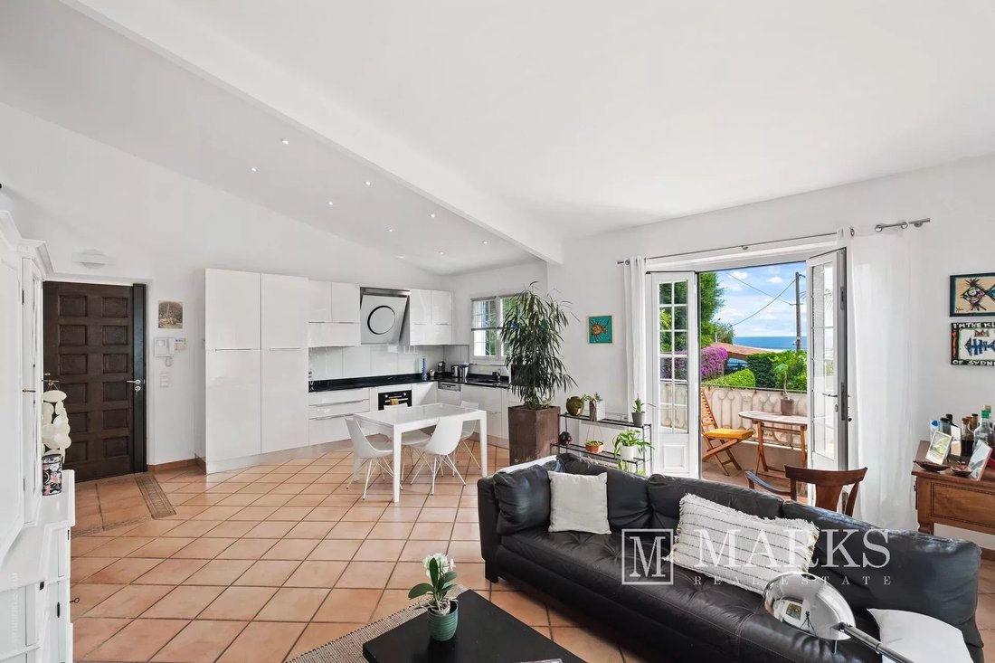 House in Èze, Provence-Alpes-Côte d'Azur, France 4 - 17573353