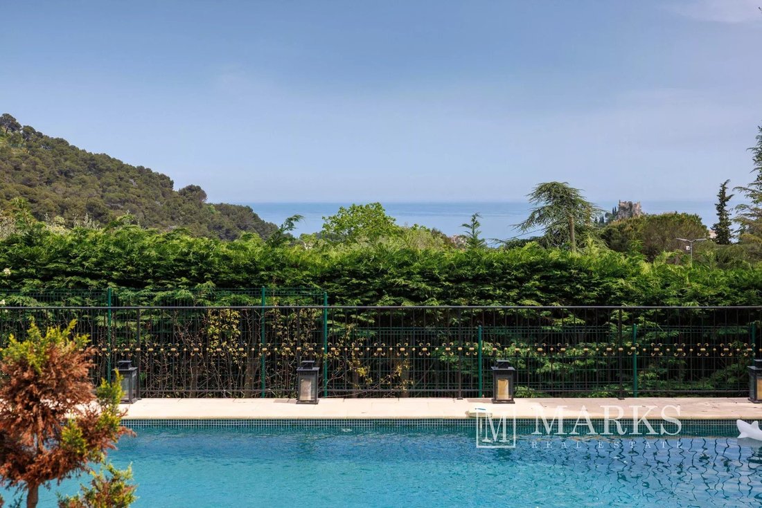 Villa in Èze, Provence-Alpes-Côte d'Azur, France 1 - 16047920