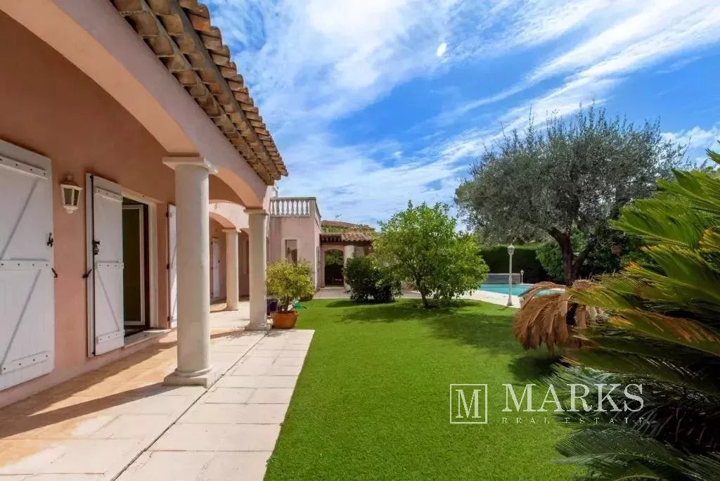 Villa in Villefranche-sur-Mer, Provence-Alpes-Côte d'Azur, France 3 - 17573356