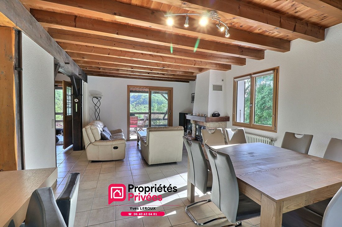 Villa in Marlioz, Auvergne-Rhône-Alpes, France 2 - 18231221