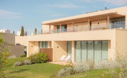 Apartamento en Carvoeiro, Algarve, Portugal 1