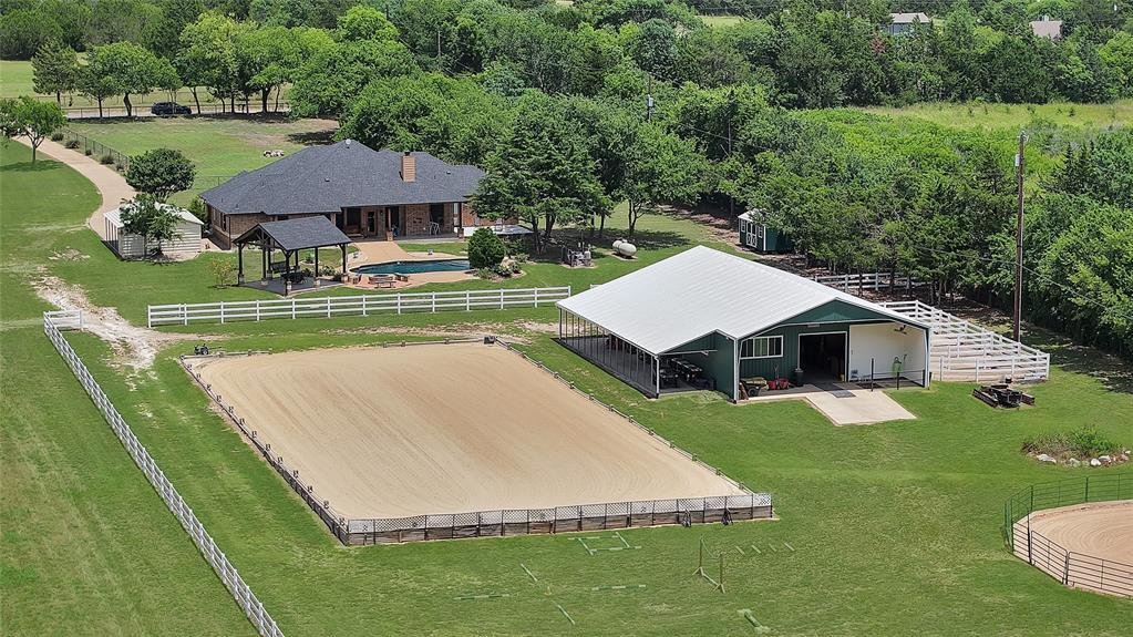 House in Waxahachie, Texas, United States 1 - 18232164
