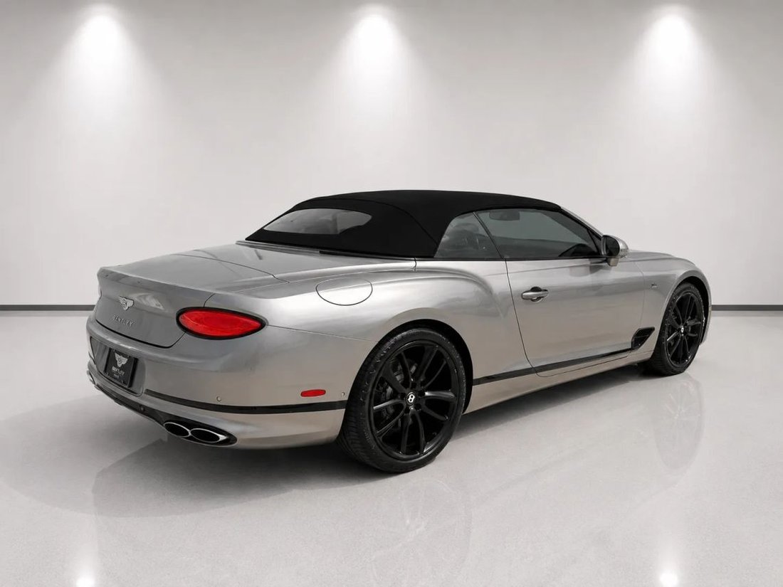 Cabriolet in Hollywood, FL, United States 3 - 18228500