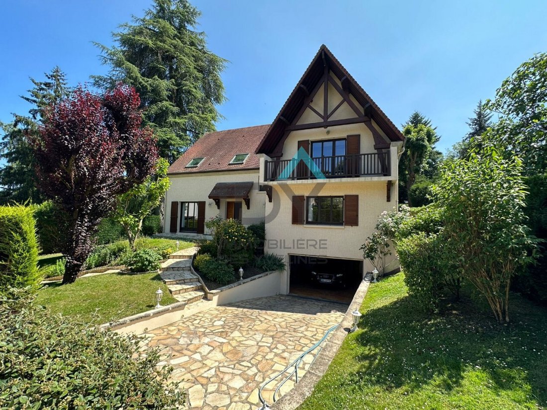 House in L'Étang-la-Ville, Ile-de-France, France 2 - 18226293