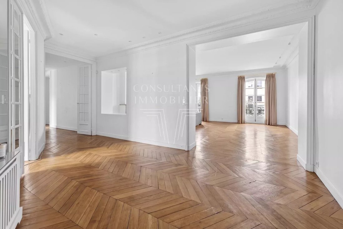 Apartment in Porte Dauphine, Paris 16e Arrondissement, Paris 2 - 17150140