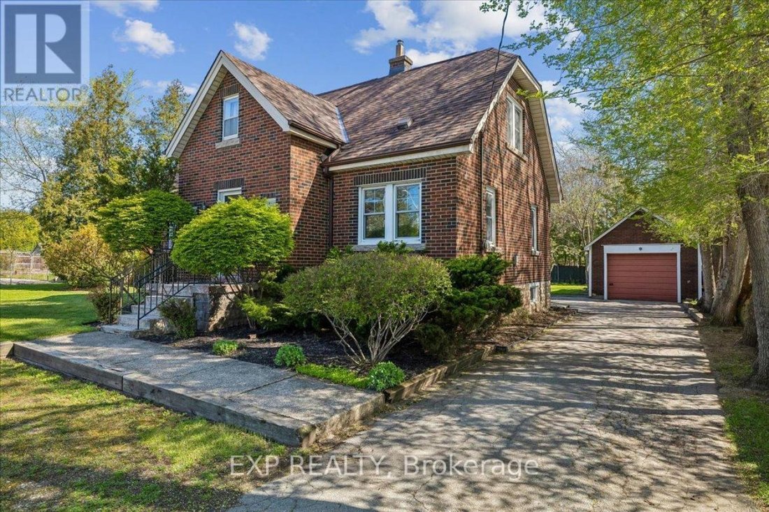 House in Burlington, Ontario, Canada 3 - 18230980