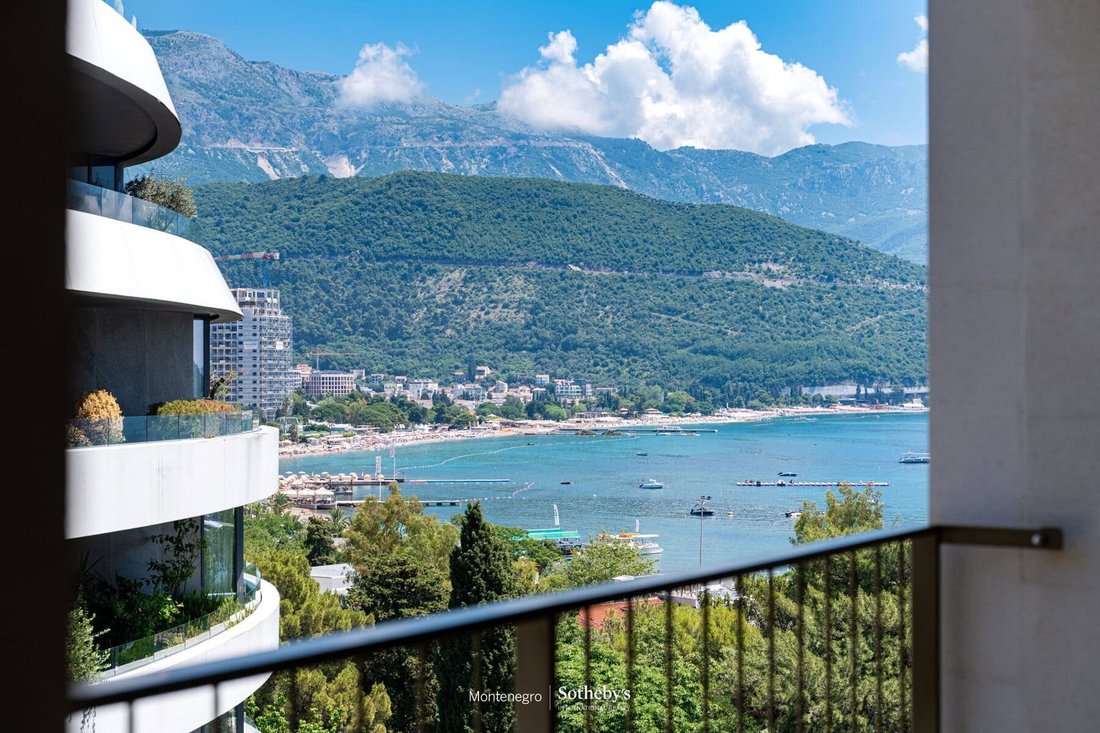Apartment in Budva, Budva Municipality, Montenegro 2 - 18224107