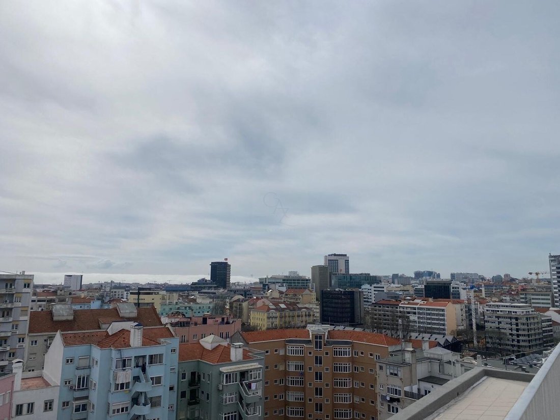 Apartment in Areeiro, Lisbon, Portugal 1 - 18224603