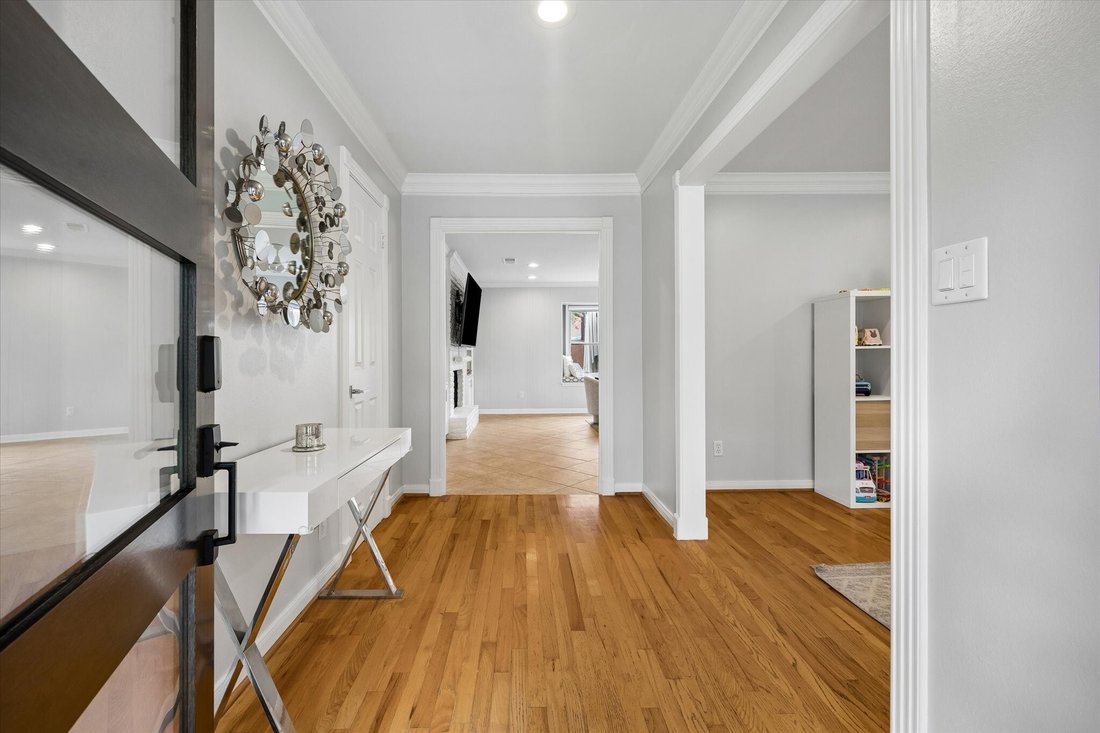 House in Houston, Texas, United States 5 - 18224478