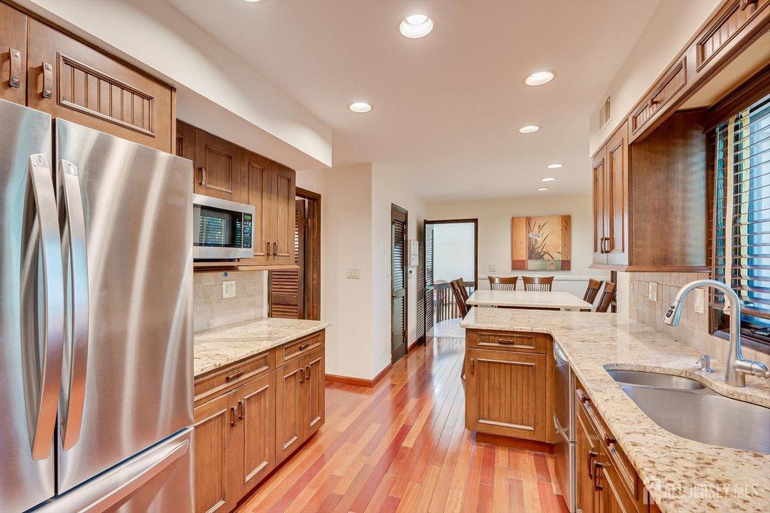 House in North Brunswick Township, New Jersey, United States 4 - 18226911