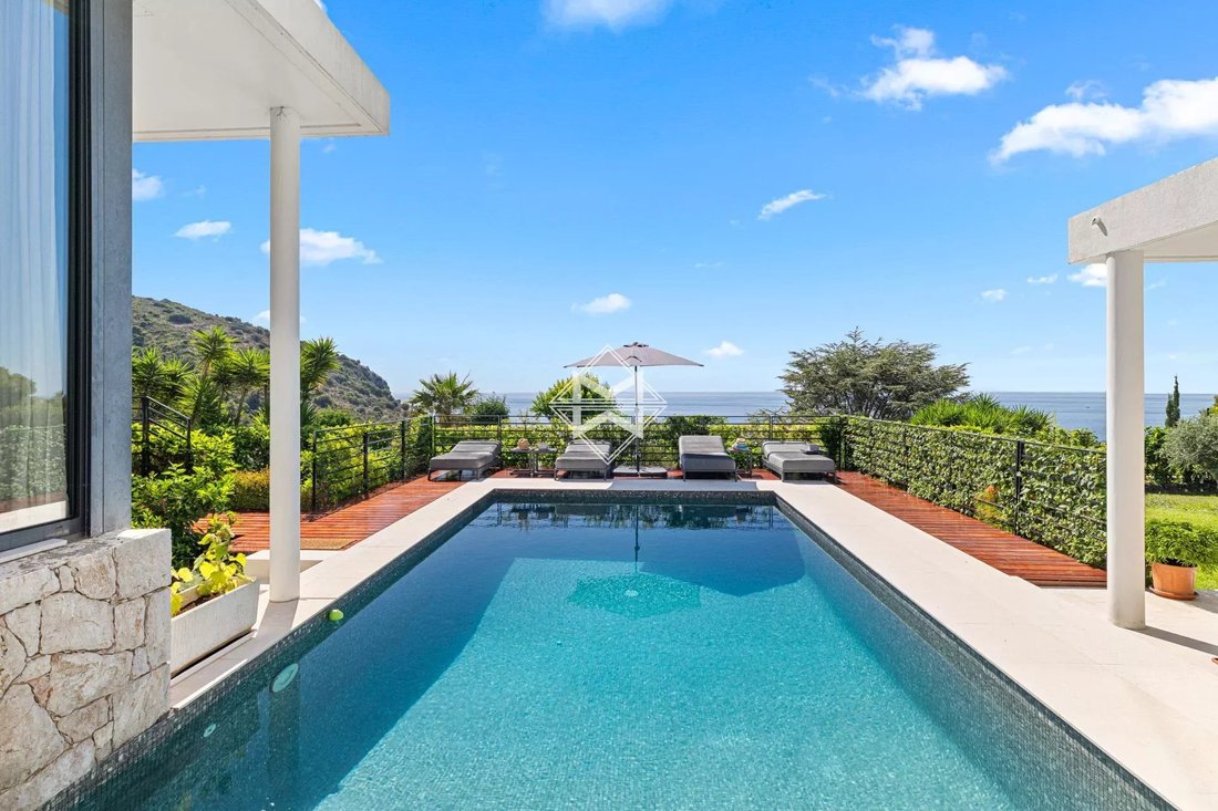 Villa in Èze, Provence-Alpes-Côte d'Azur, France 5 - 18230956