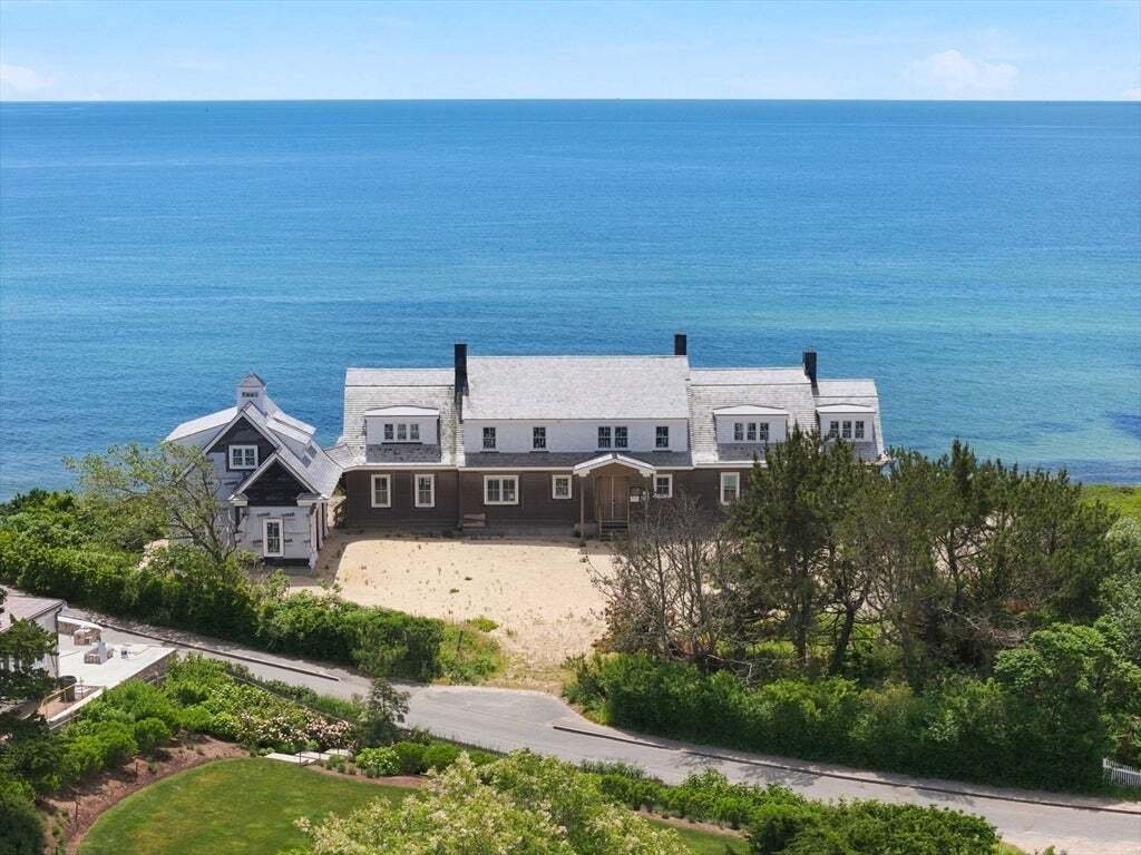 House in Barnstable, Massachusetts, United States 1 - 18224683