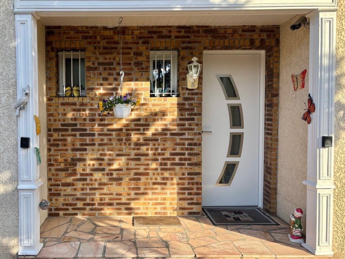 House in Poissy, Ile-de-France, France 5 - 18225750
